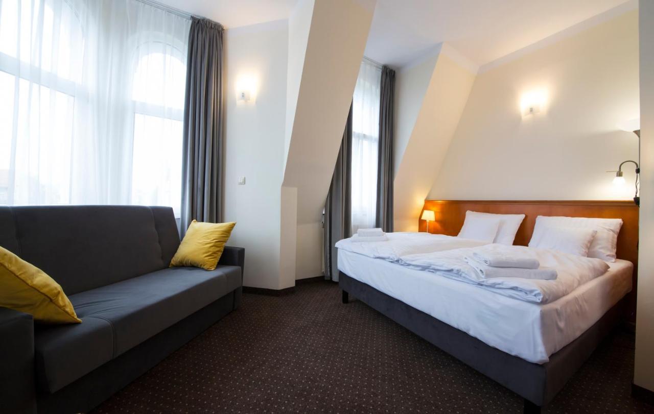 Deluxe Double or Twin Room,1148514280:JPEG